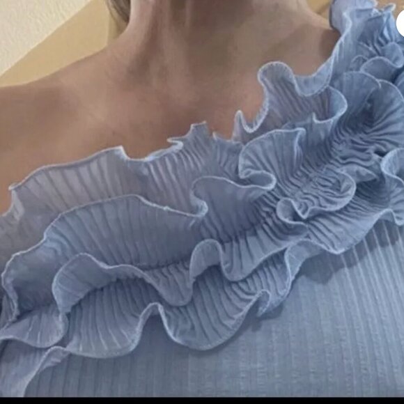 ZARA Flower Top Knit Blouse One Sleeve Asymmetric Top Size L ,Color Blue NWT - Picture 10 of 16